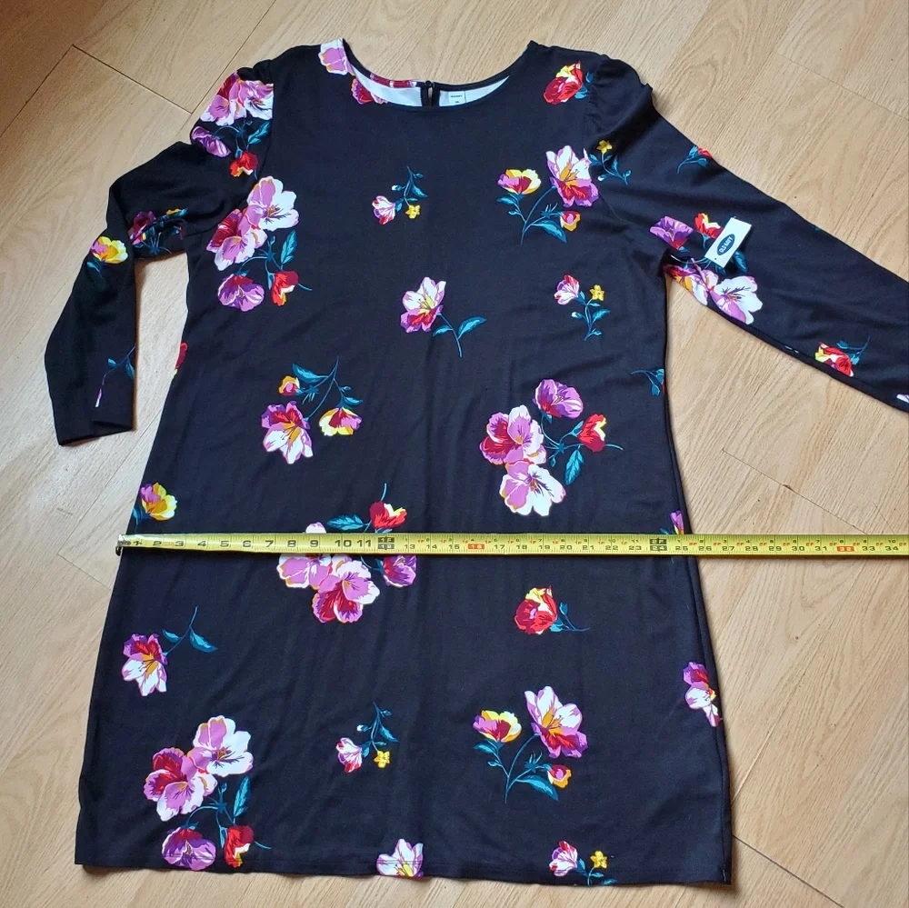 Old Navy Woman's Size XXL Black along Sleeve Floral Dress. - Picture 6 of 10